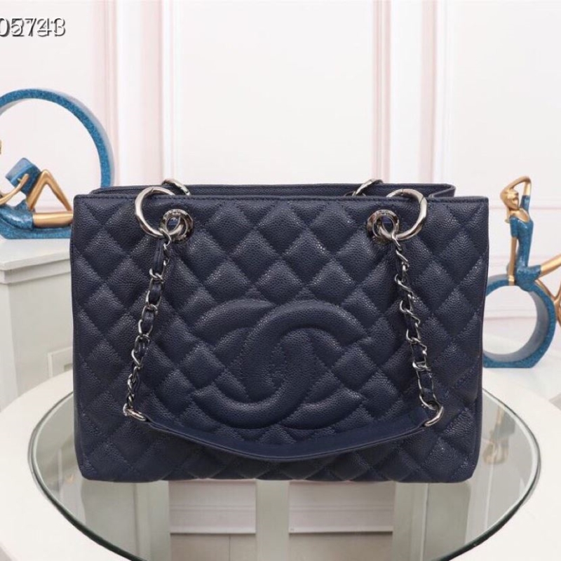 Ch**el shopping bags
